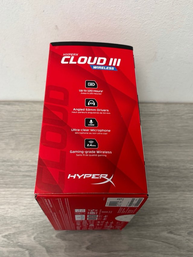 HyperX Cloud III Wireless Gaming Headset