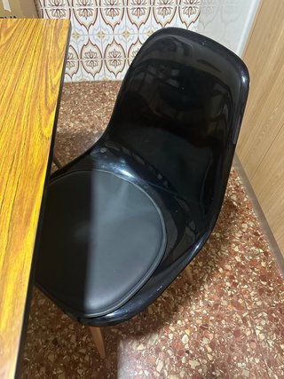 Mesa extensible abatible + 2 sillas nórdicas
