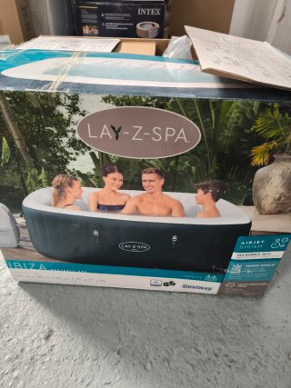 Bestway spa Lay-Z-SPA Ibiza 180x180x66cm
