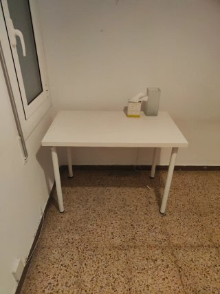 Mesa blanca Ikea para escritorio