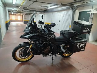 Voge 650 DSX Adventure Negra