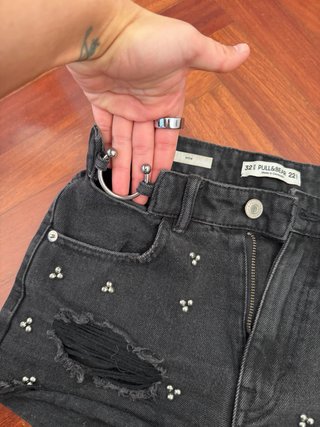 Shorts negros Pull&Bear tachuelas T.XS