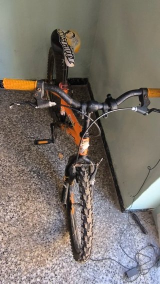 Bicicleta infantil naranja