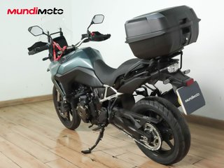 SUZUKI V-STROM 800 TECH