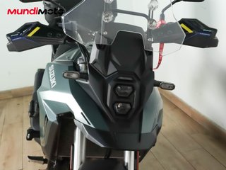 SUZUKI V-STROM 800 TECH