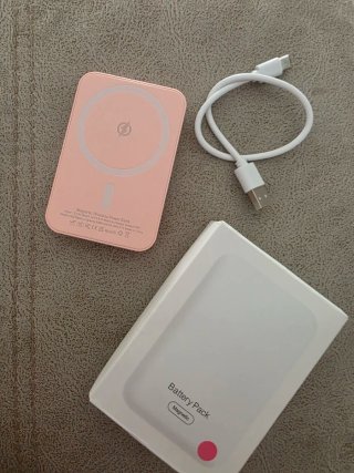 Batería Externa Magnética Rosa 5000mAh