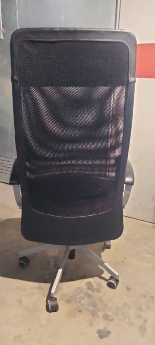Sillón de oficina abatible respaldo alto