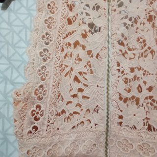Vestido corto salmon encaje
