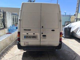 Se vende furgoneta Ford Transit