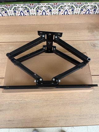Soporte TV Negro Ajustable