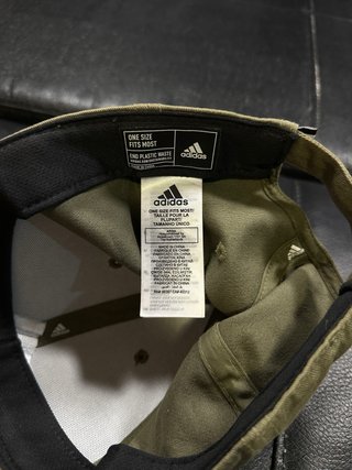 Gorra Adidas Caqui 3 Rayas