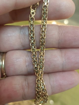 Elegante Pulsera Oro 18K