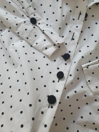 Blusa Uterqüe lunares