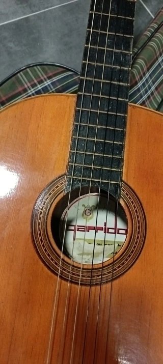 Guitarra Clásica Garrido con Funda