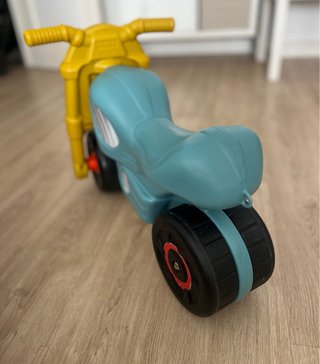 Moto correpasillos infantil Feber