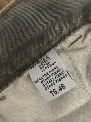 Pantaloni uomo grigi, sportivi.