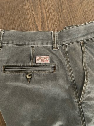 Pantaloni uomo grigi, sportivi.