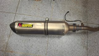 Akrapovic yamaha tmax