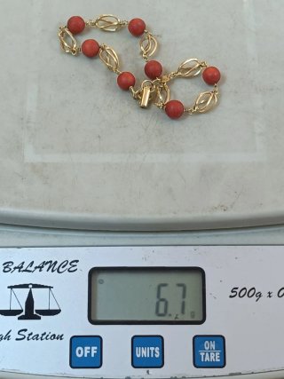 Pulsera Oro 18k y Coral Natural Elegante