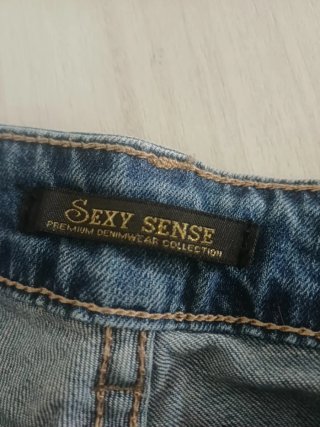 Jeans donna strappati blu
