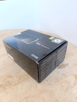 Consola Nintendo 3DS negra