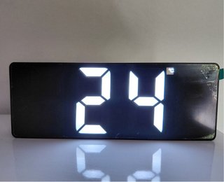 Reloj despertador digital