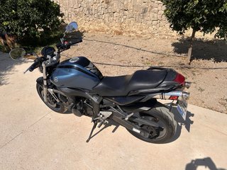 Yamaha FZ6 600 Naked 2008 por falta de uso