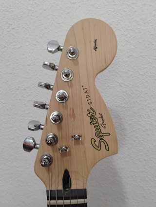 Pack Fender: Squier Affinity + Frontman 10G+ ...