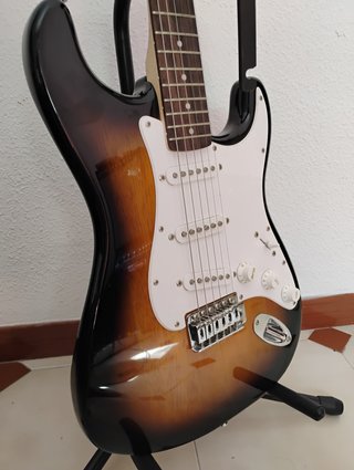 Fender Stratocaster Squier Affinity Sunburst