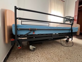 Cama geriátrica eléctrica articulada GERIALINE 105