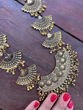 Conjunto collar y pendientes boho étnicos