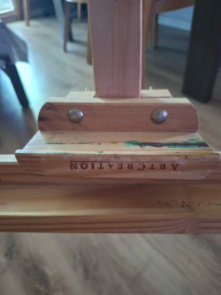 Caballete de madera para pintura