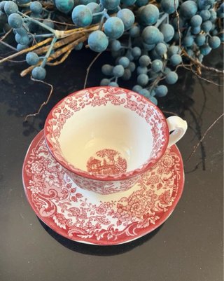 Taza y plato La Cartuja rojo y blanco