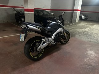 Suzuki GSR 600