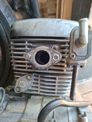 Motor Daelim Roadwin 125
