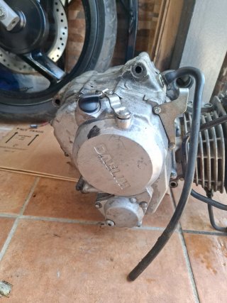 Motor Daelim Roadwin 125