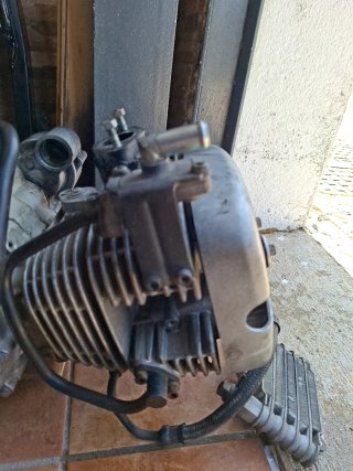 Motor Daelim Roadwin 125