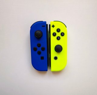 Joycons Nintendo Azul y Amarillo