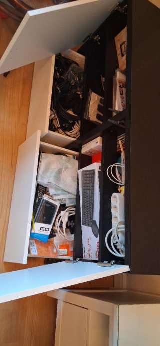 Mueble Besta tv o comoda cajones.Hasta el 31 Julio