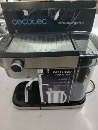 Cafetera Cecotec Cafelizzia 790 Steel