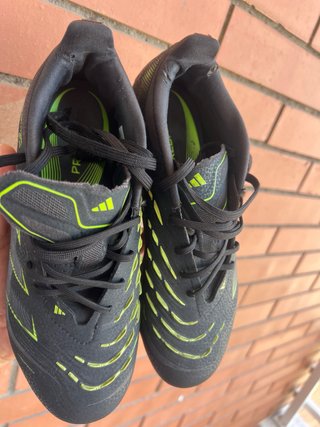 Botines de fútbol Adidas Predator