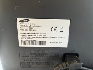 Televisor Samsung 19’’ LCD con mando original