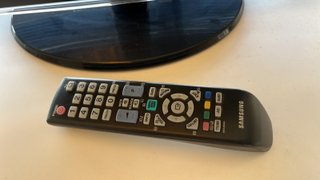 Televisor Samsung 19’’ LCD con mando original