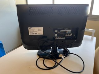 Televisor Samsung 19’’ LCD con mando original