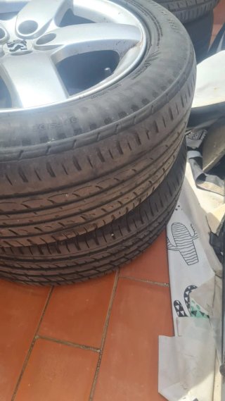 Llantas Peugeot 4 unidades