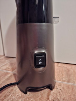 Extractor de zumos SEVERIN prensado en frío