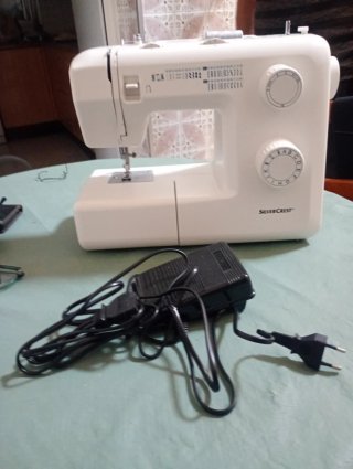 Máquina de coser SilverCrest