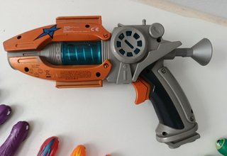 Pistola Slugterra con 14 slugs