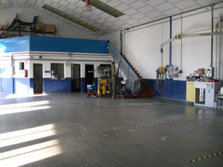 Taller completamente equipado, nave propia
