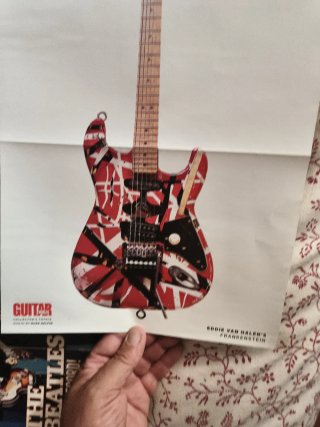 Revista guitar world en inglés abril 2012